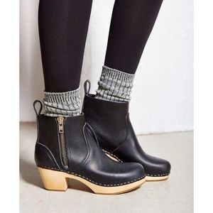 ISO!!! Swedish Hasbeens Zip It Emy